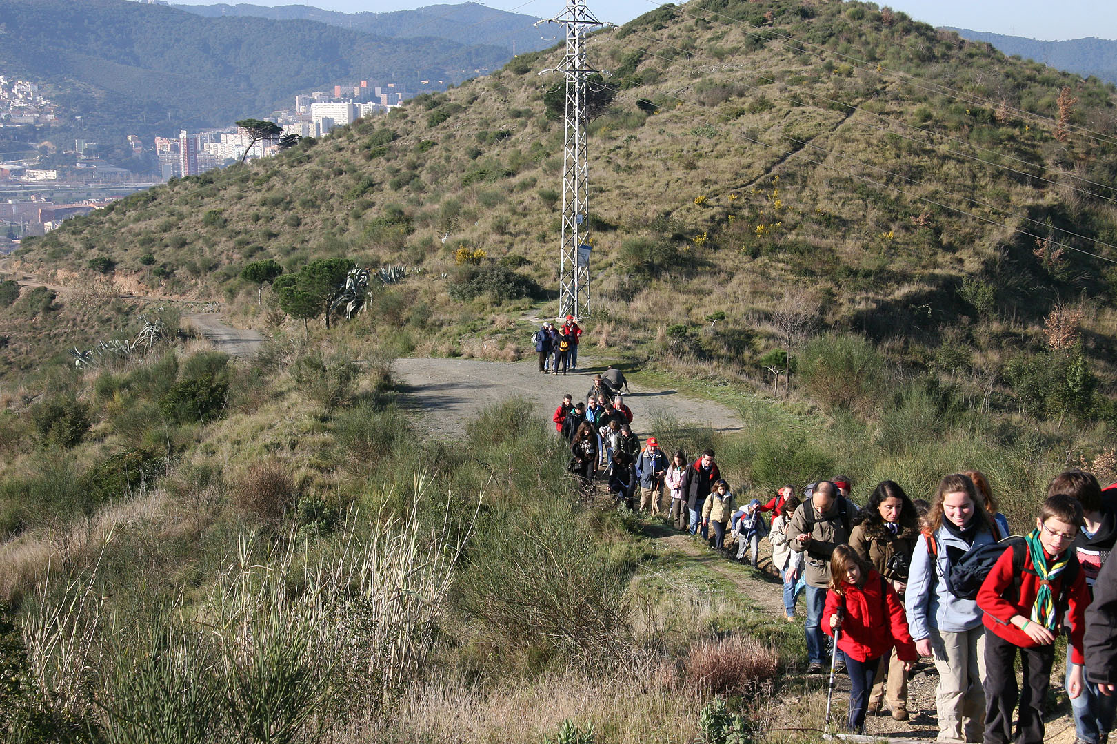 Aquesta és la foto. Una fila de cares somrients muntanya a munt.