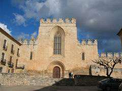 Fachada principal del Monasterio